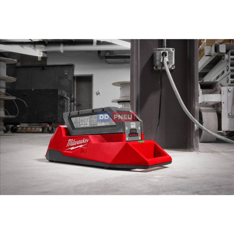 MX FUEL™ nabíjačka Milwaukee MXF C