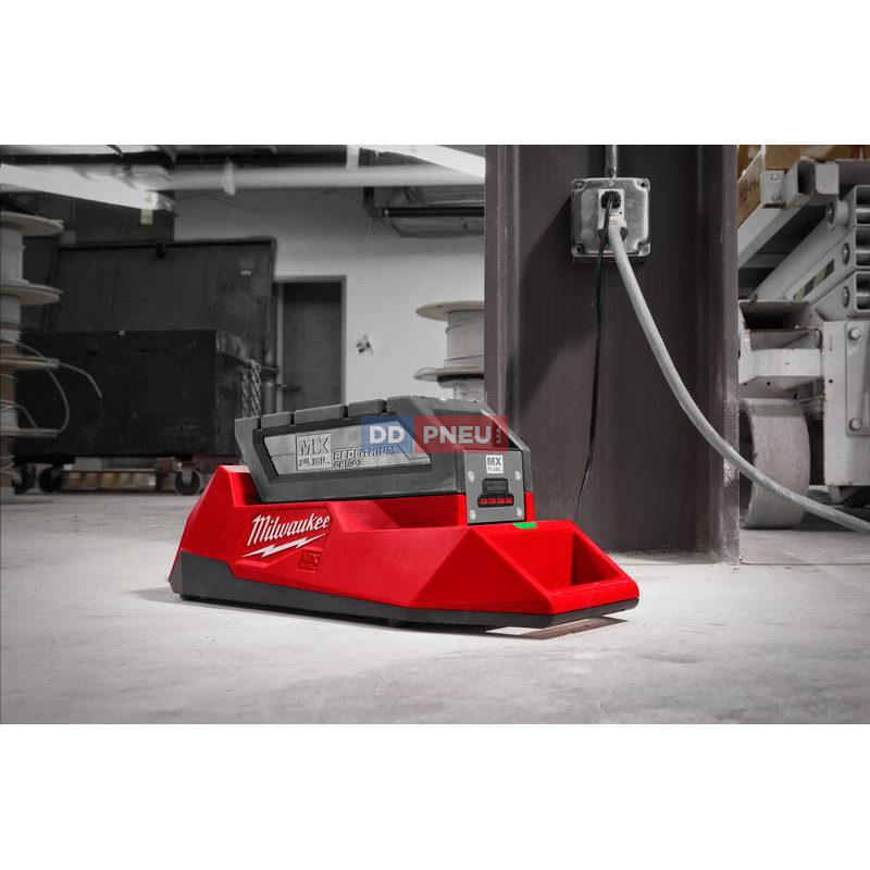 MX FUEL™ nabíjačka Milwaukee MXF C