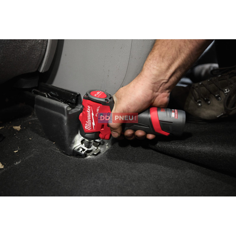 Aku subkompaktný rázový uťahovač 1/4" Milwaukee M12 FSCIWF14-252X