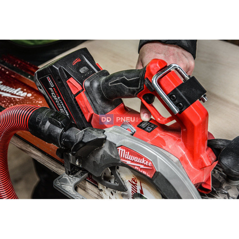 Aku okružná píla MILWAUKEE M18 FUEL FCSO190GR-121C