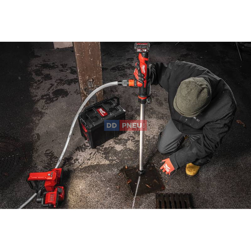 Aku uhlíkové tyčové vodné čerpadlo Milwaukee M12 BSWP-601
