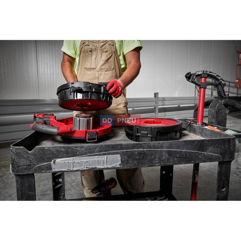Akumulátorové naťahovacie pero Milwaukee M18 FPFT-202 30m NC Set