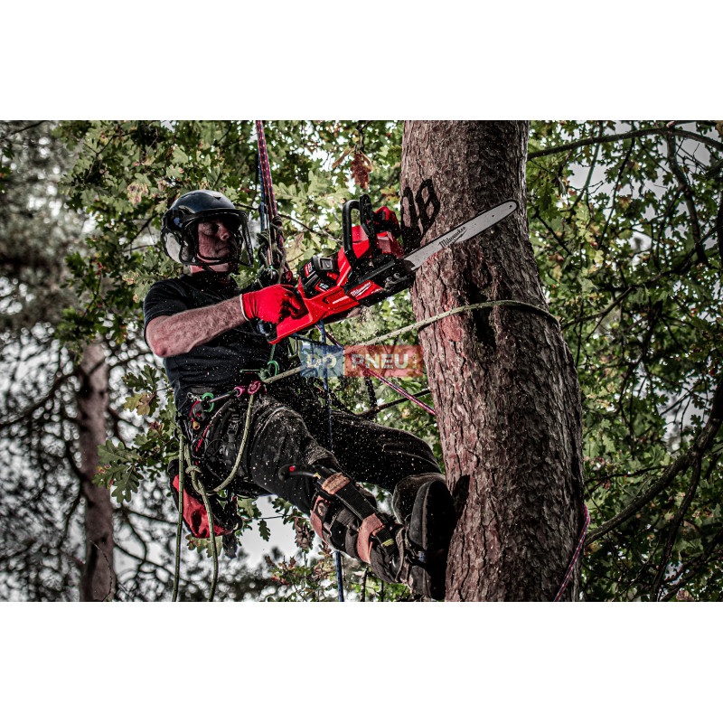 Aku reťazová píla MILWAUKEE M18 FCHS-122