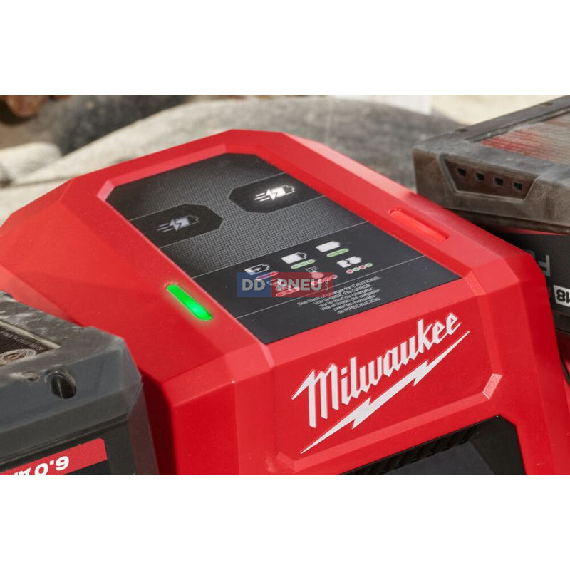 Supernabíjačka s dvoma slotmi MILWAUKEE M18 DBSC