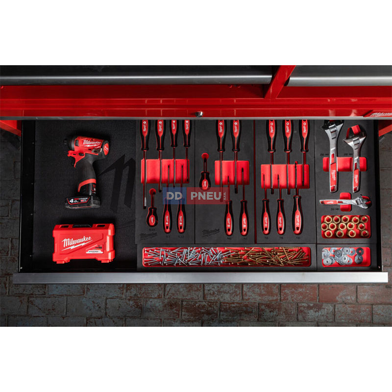 Prázdna penová vložka MILWAUKEE 3/3 pre oceľovú skriňu 46″/ 117 cm.
