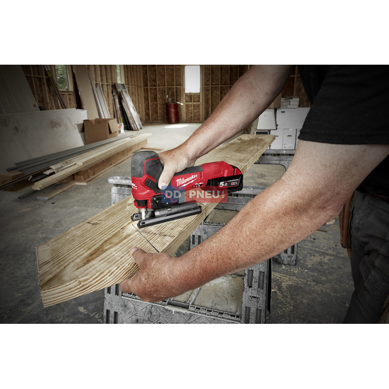 Priamočiara píla MILWAUKEE M18 FBJS-502X