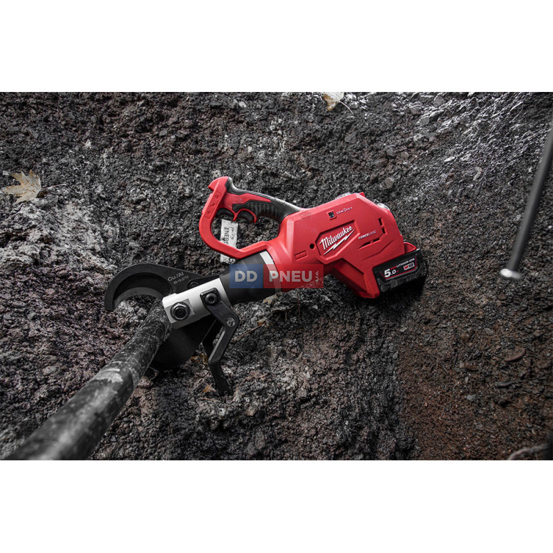 Aku hydraulické nožnice na zemní kabely MILWAUKEE M18 HCC75R-502C