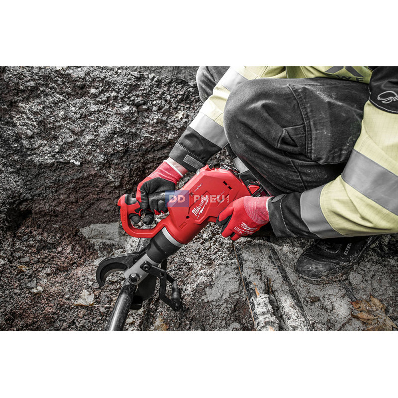 Aku hydraulické nožnice na zemní kabely MILWAUKEE M18 HCC75R-502C