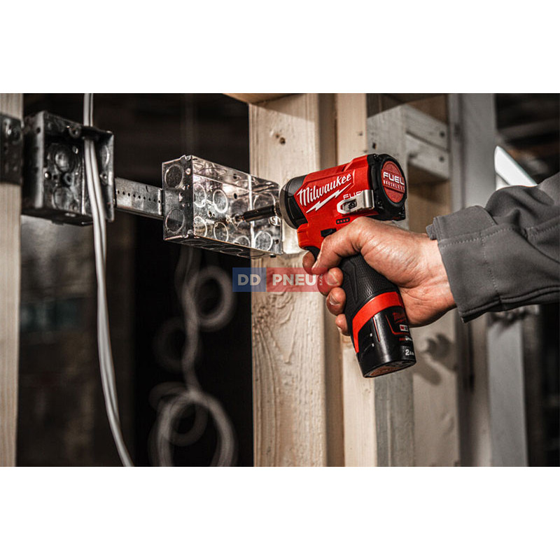 Aku šesťhranný rázový uťahovák 1/4" MILWAUKEE M12 FID2-202X