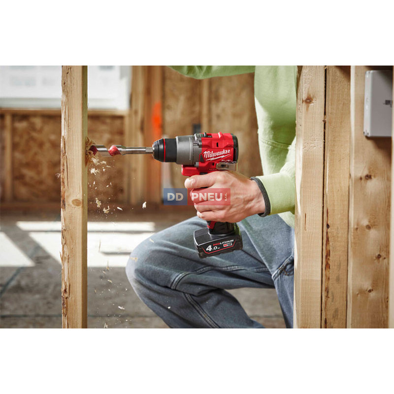 Aku vŕtací skrutkovač MILWAUKEE M12 FDD2-602X