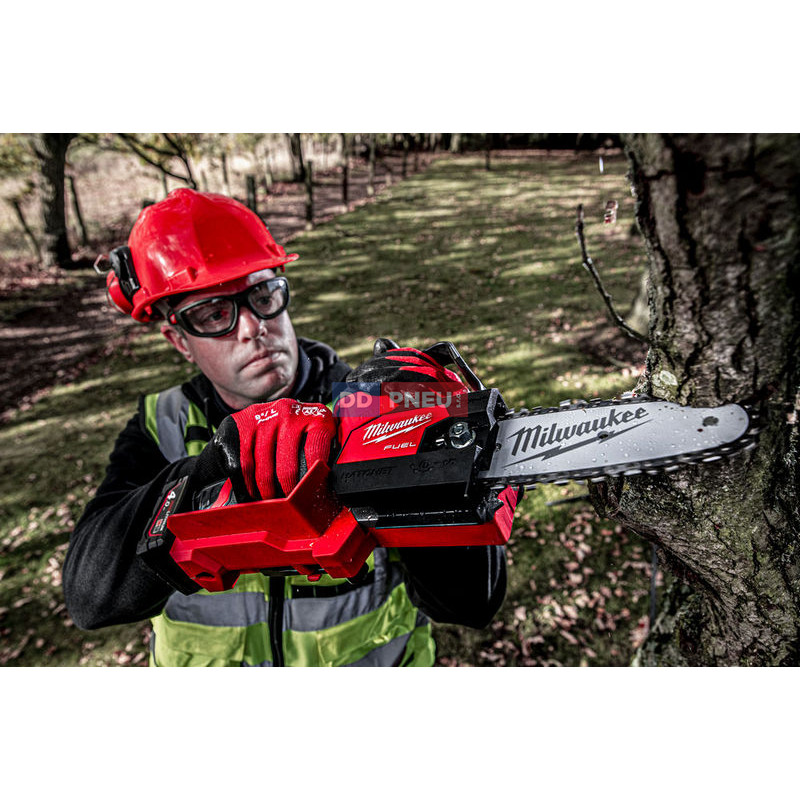 Aku prerezávacia  píla MILWAUKEE M12FHS-602X