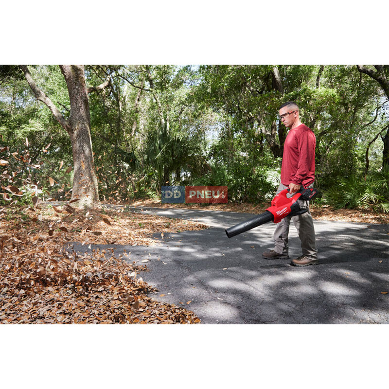 Aku teleskopické nožnice MILWAUKEE M18 BLTS-551
