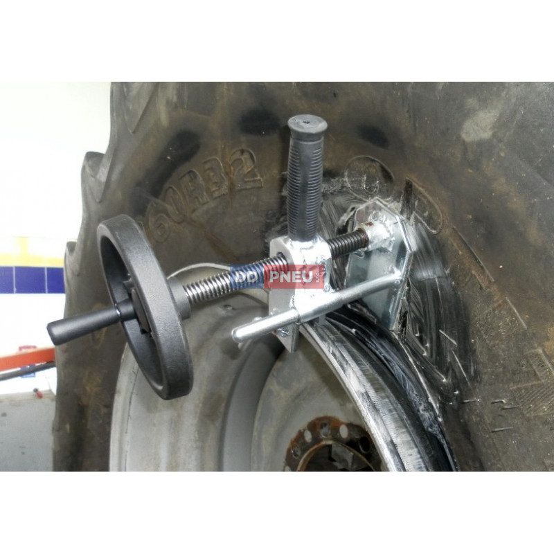 Manuálny stlačovač pätiek pre AGRO pneu