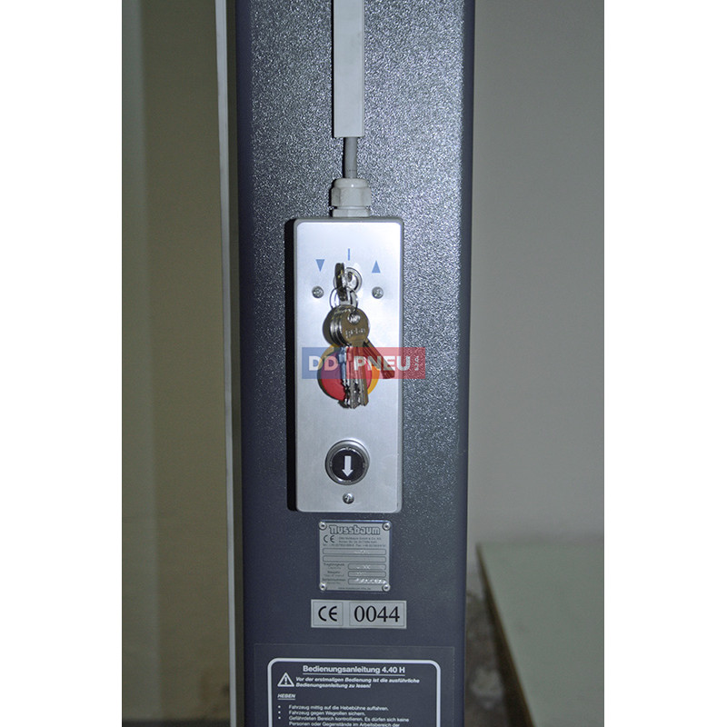 Štvorstĺpový zdvihák ATT HYMAX II 4000 – elektrohydraulický, nosnosť 4t